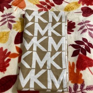 Michael kors neck gaiter